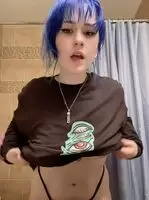 pov: you’re my bottle of soup while i’m looking in the mirror (;