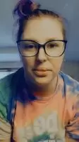Be kind. I’m being king by showing you my sexy milf self. 😉