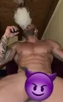 Who wants to cum smoke some pipe? 💨