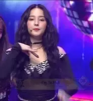 Momoland - Nancy feat. Yeonwoo