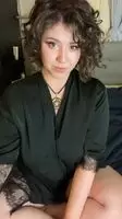 DAMN GIRL SO HOT