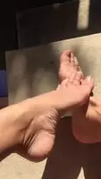 Thought I'd try a gif for you boys 💋